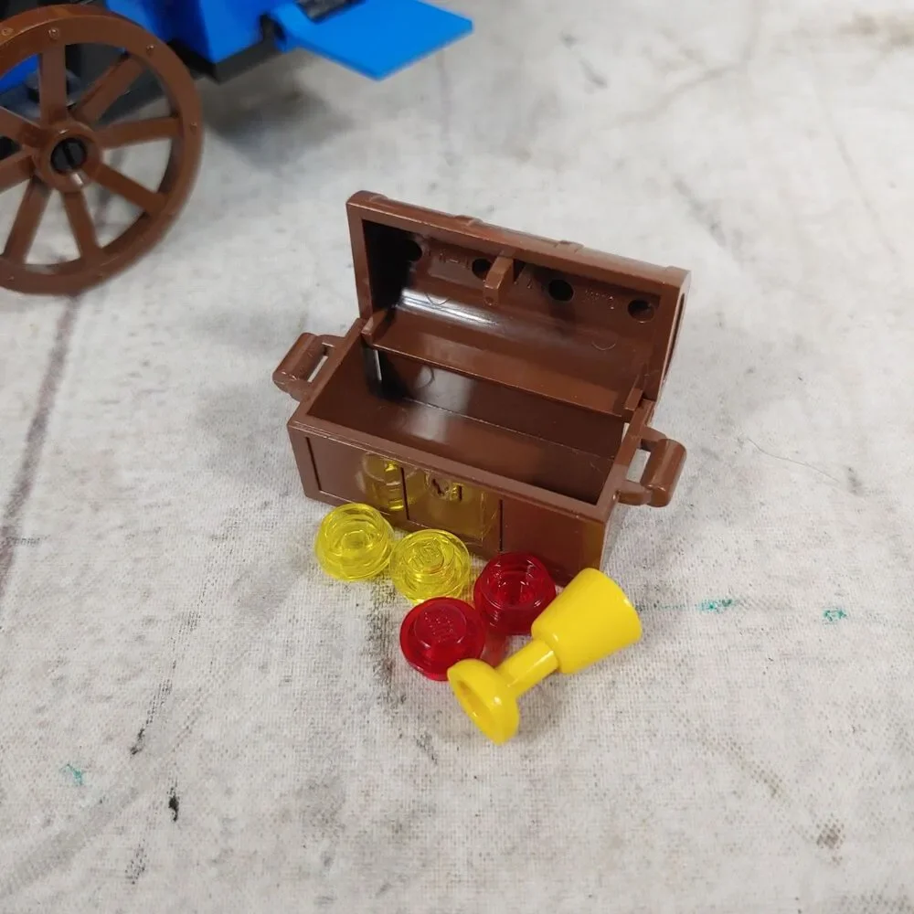 LEGO Castle: King's Carriage 6044 - 100% Complete W/ Manual - !!L@@K!!